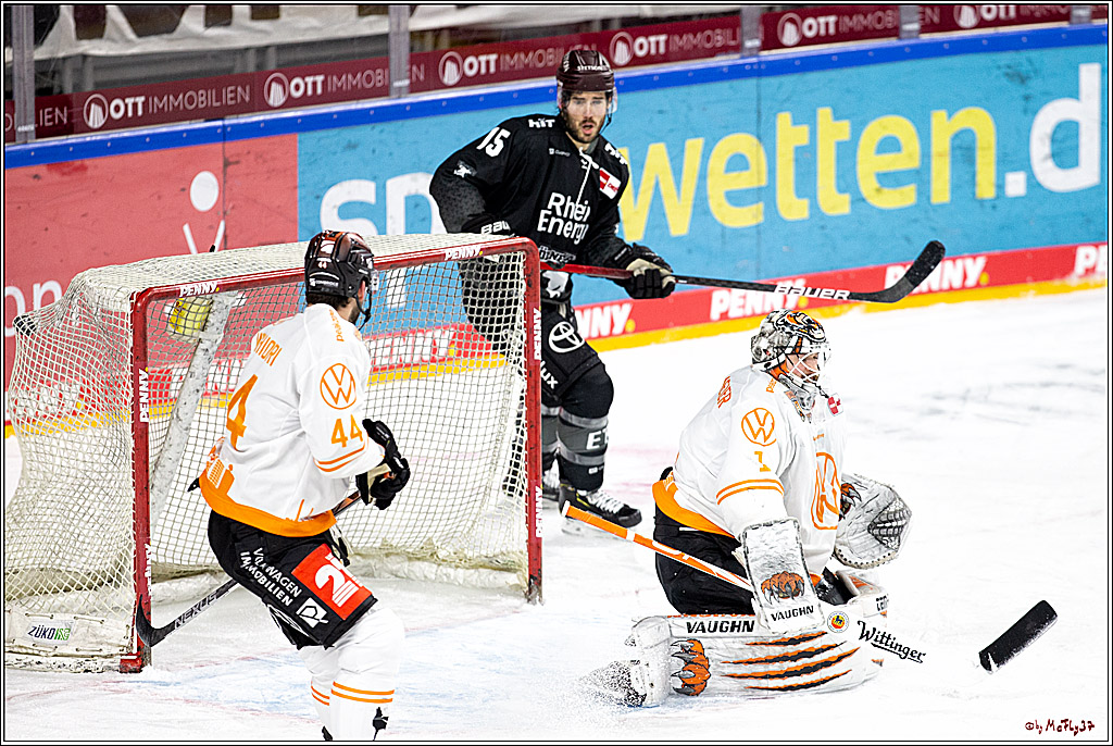 PENNY DEL;  Koelner Haie - Wolfsburg Grizzlys; Koeln, 17.03.2021